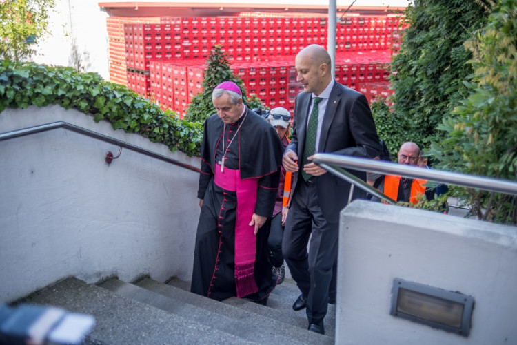 Biskup Kročil požehnal Budvaru