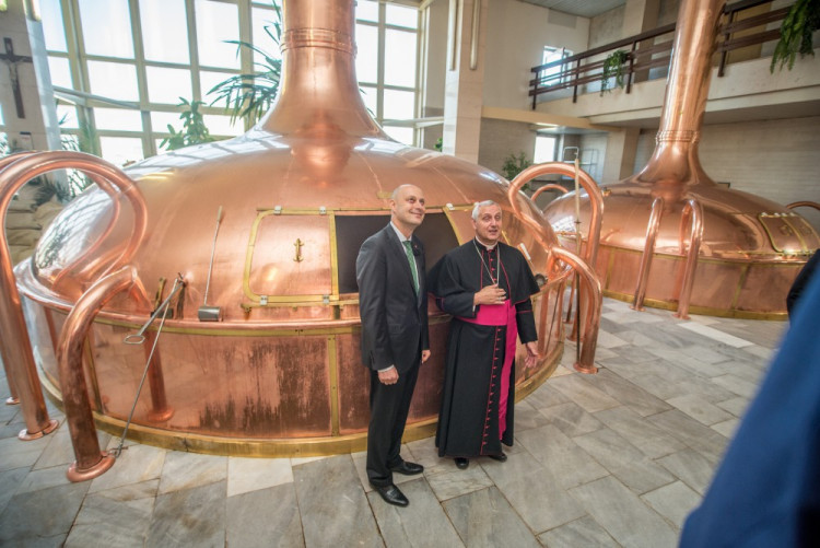 Biskup Kročil požehnal Budvaru