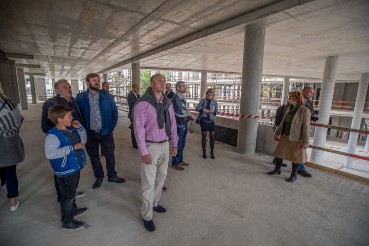 Dokončení hrubé stavby Piana