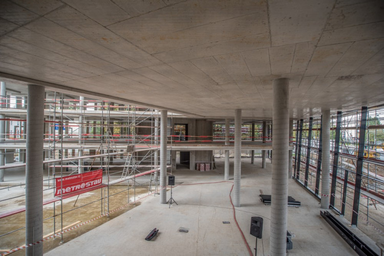 Dokončení hrubé stavby Piana