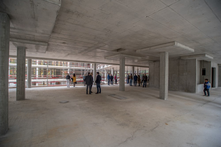 Dokončení hrubé stavby Piana