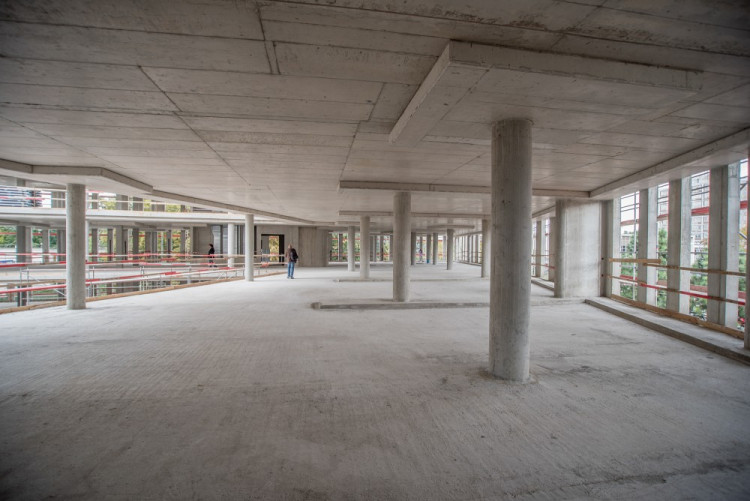 Dokončení hrubé stavby Piana