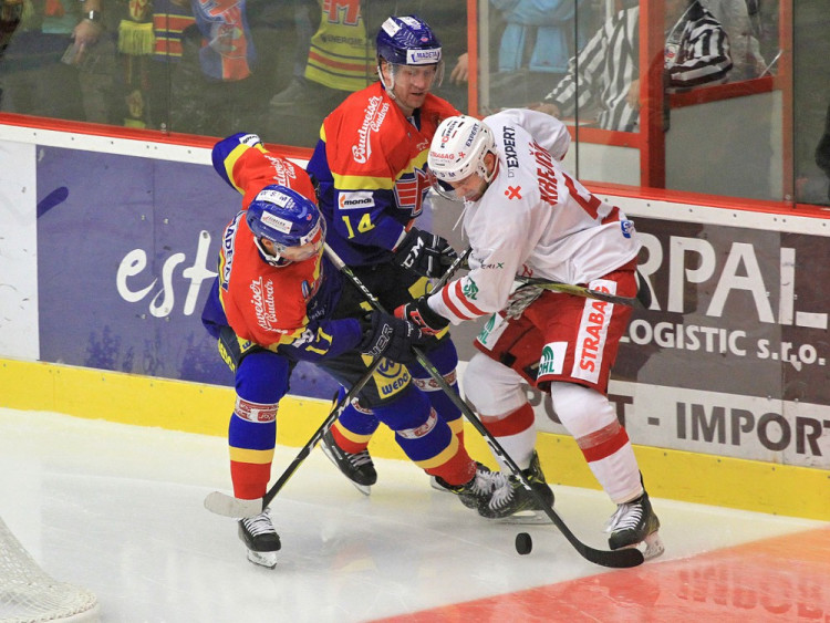 Krejčík vzdoruje Pavlinovi s Filipem Novákem