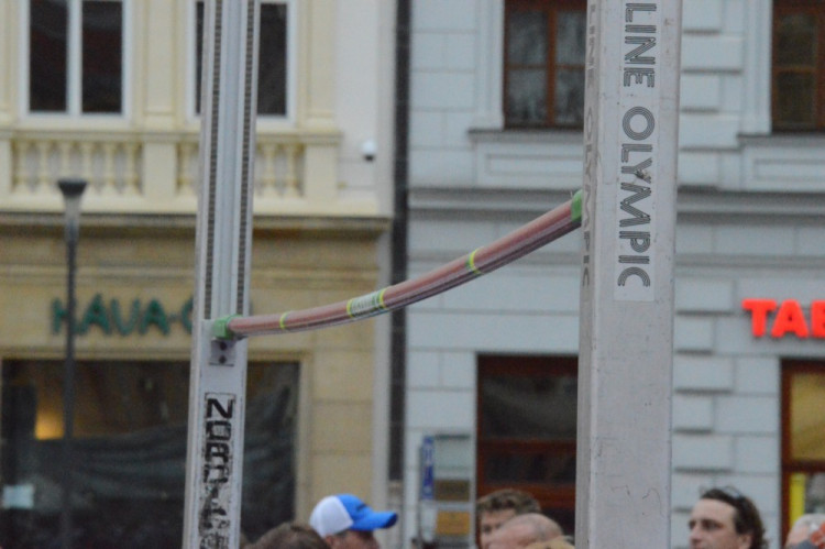 FOTOGALERIE: Dvanáctý ročník Hanácké laťky na Horním náměstí tentokrát Bába nevyhrál