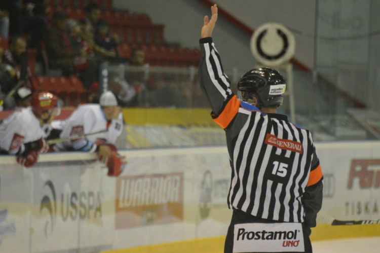 FOTOGALERIE: Mora padla s Hradcem. Hosté rozhodli ve třetí třetině