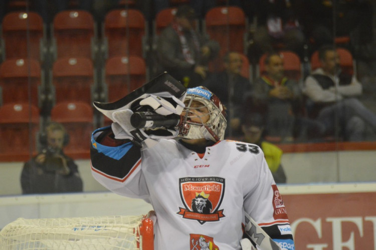 FOTOGALERIE: Mora padla s Hradcem. Hosté rozhodli ve třetí třetině