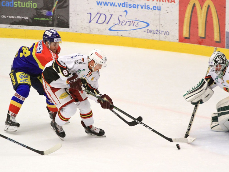 Ondřej Mikliš před svým jmenovcem Šulkem