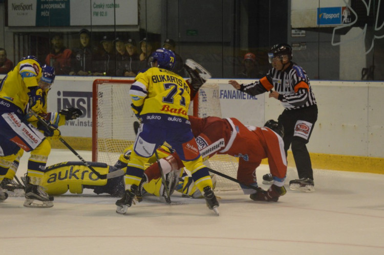 FOTOGALERIE: Poslední Berani porazili Kohouty v prodloužení 4:3