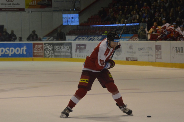 FOTOGALERIE: Poslední Berani porazili Kohouty v prodloužení 4:3