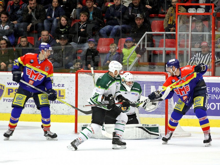 Tomáš Závorka chytá jeden z motoráckých pokusů