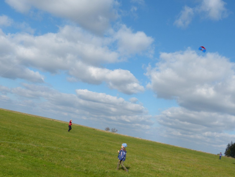 Drakiáda na letišti v Henčově