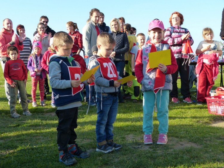 Drakiáda na letišti v Henčově
