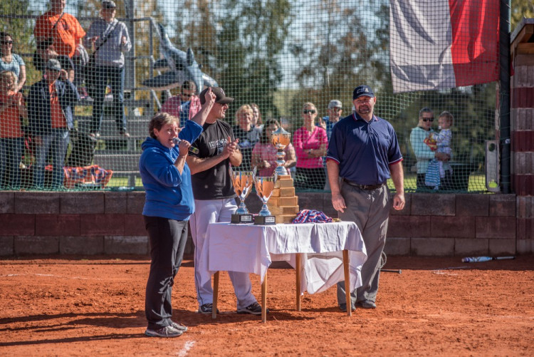 Softbalistky Ledenic vyhrály v sezoně 2016/2017 extraligu