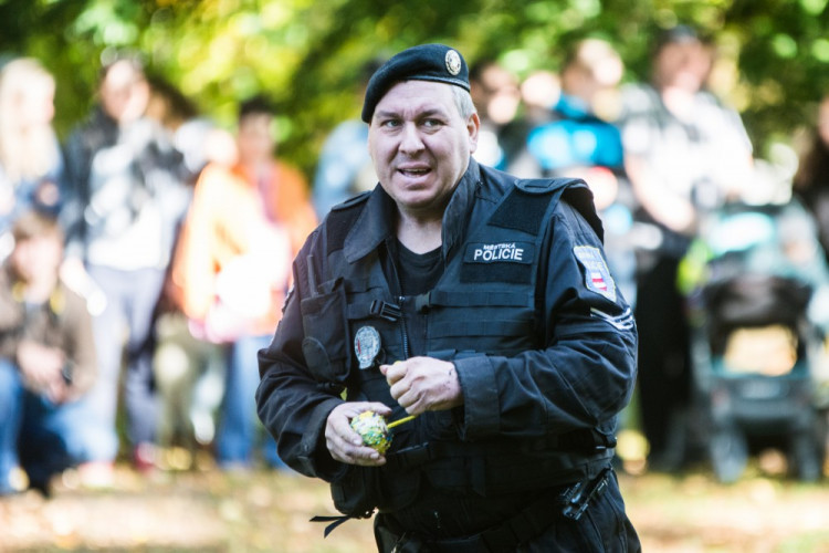 Za Lužánkami se sešly stovky milovníků pejsků, aby pomohly útulkům. Autor: Tomáš Hrivňák