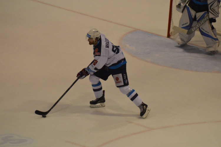 FOTOGALERIE: Olomoučtí hokejisté rozstříleli Piráty z Chomutova 5:2