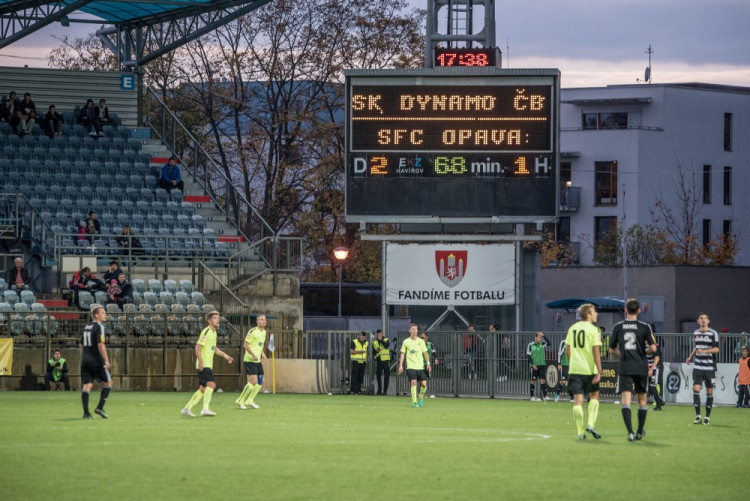 Dynamo porazilo ve šlágru kola Opavu 2:1 a ve ligu