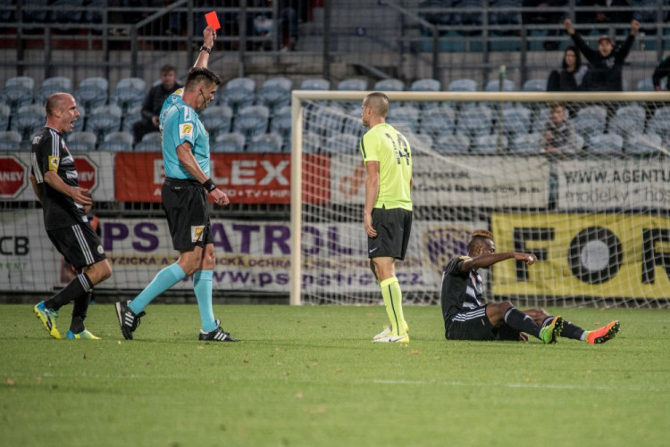 Dynamo porazilo ve šlágru kola Opavu 2:1 a ve ligu