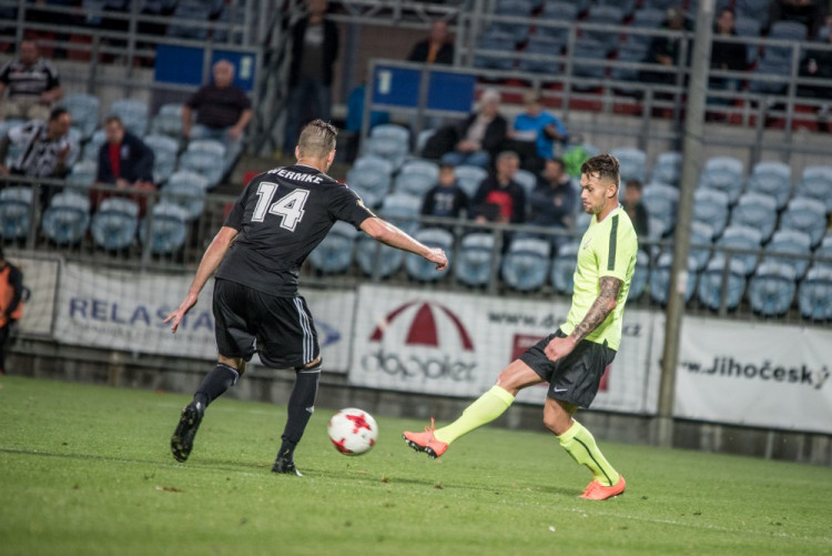 Dynamo porazilo ve šlágru kola Opavu 2:1 a ve ligu