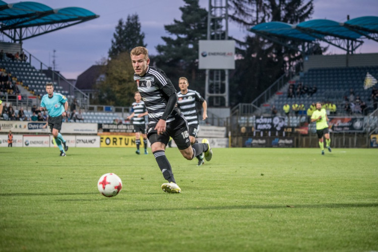 Dynamo porazilo ve šlágru kola Opavu 2:1 a ve ligu