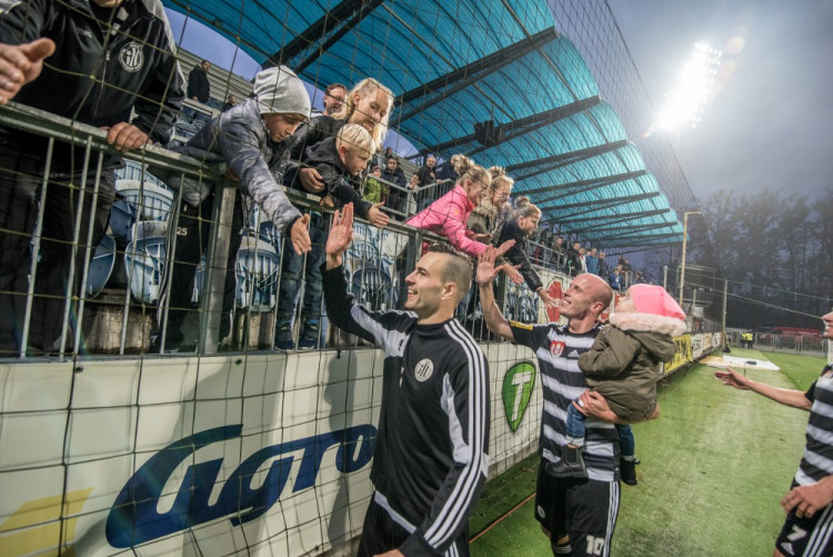 Dynamo porazilo ve šlágru kola Opavu 2:1 a ve ligu