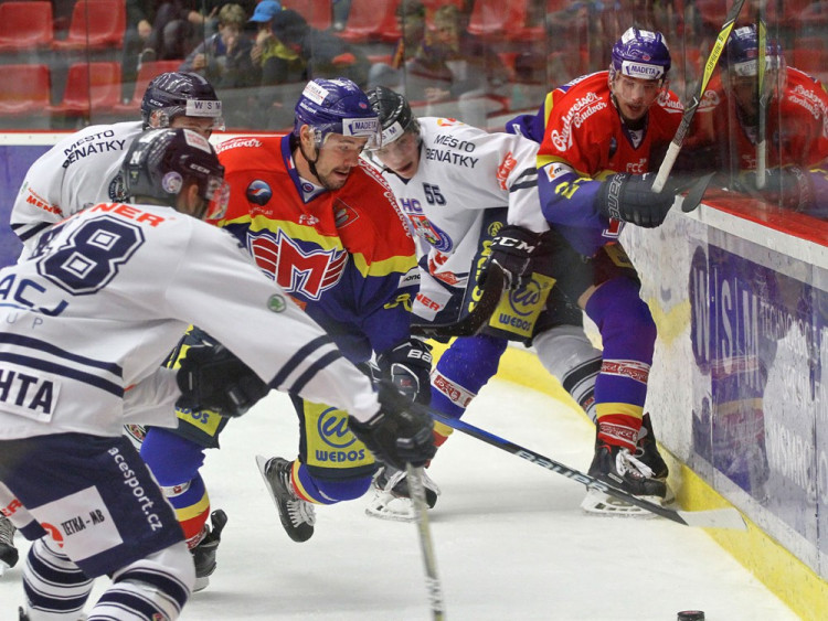 Heřman s Dostálkem bojují u hrazení o kotouč