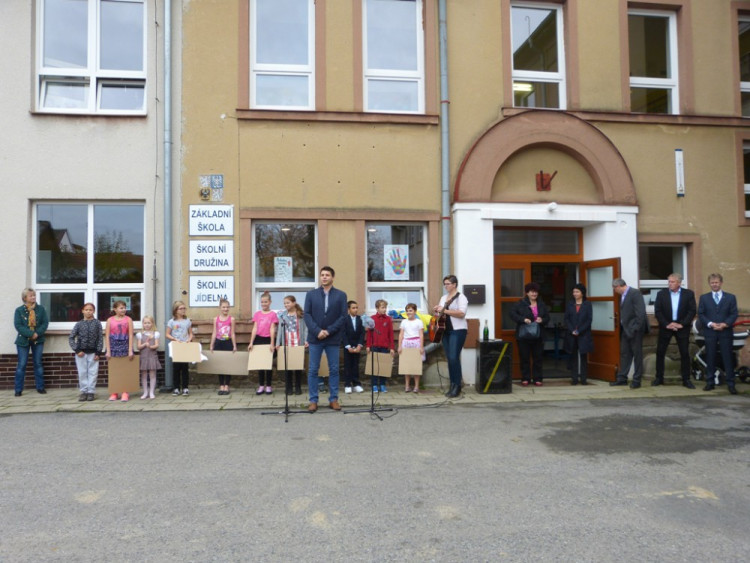 Oslavy 90. výročí nové budovy ZŠ Dolní Cerekev