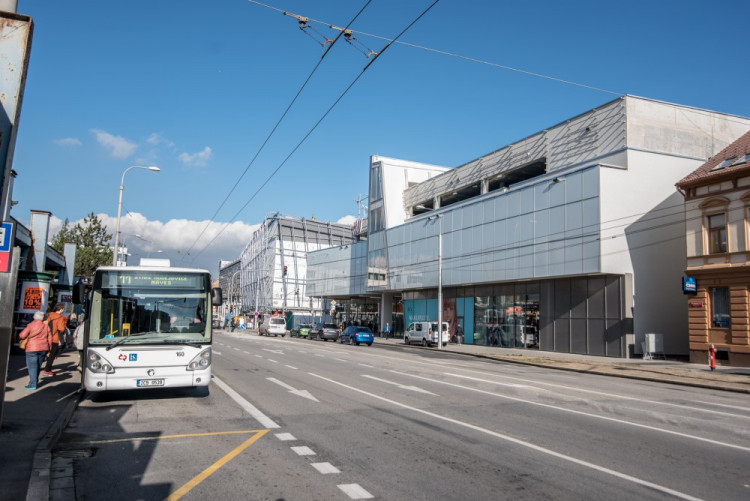 Slavnostní otevření nového IGY přilákalo stovky Budějčáků.