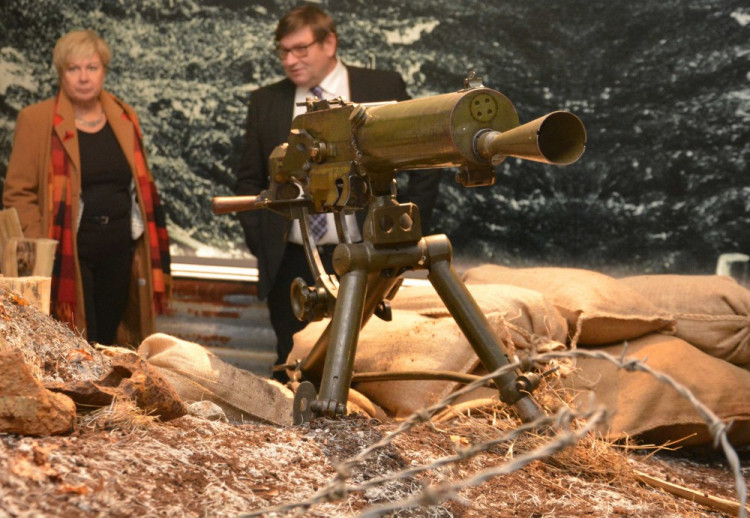 Hejtmanka Stráská během Dne válečných veteránů zahájila v Jihočeském muzeu výstavu „První světová válka – léta zkázy a bolesti“