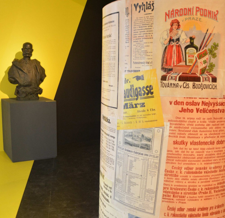 Výstava mapuje období zhruba od roku 1912 po vznik samostatného Československa v roce 1918.