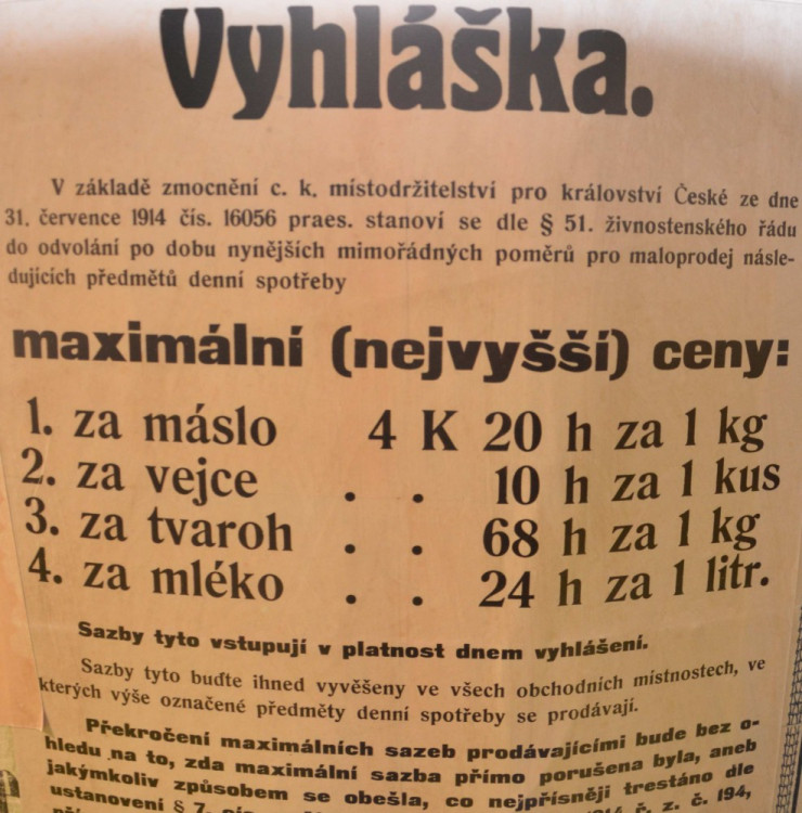 Na výstavě jsou k vidění i velice zajímavé dokumenty.