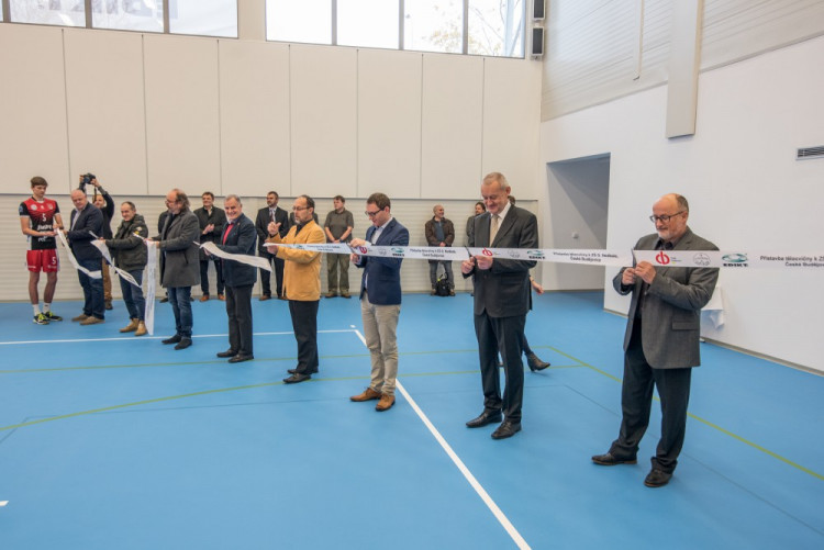 Otevření nové tělocvičny ZŠ Oskara Nedbala