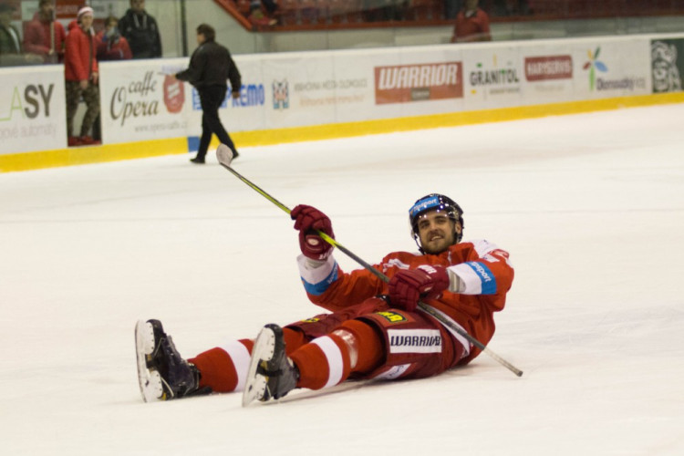 FOTOGALERIE: Braňo Konrád si připsal šestou nulu. Mora smetla Třinec 4:0