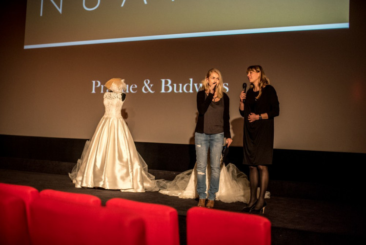 Listopadová Dámská jízda v CineStaru