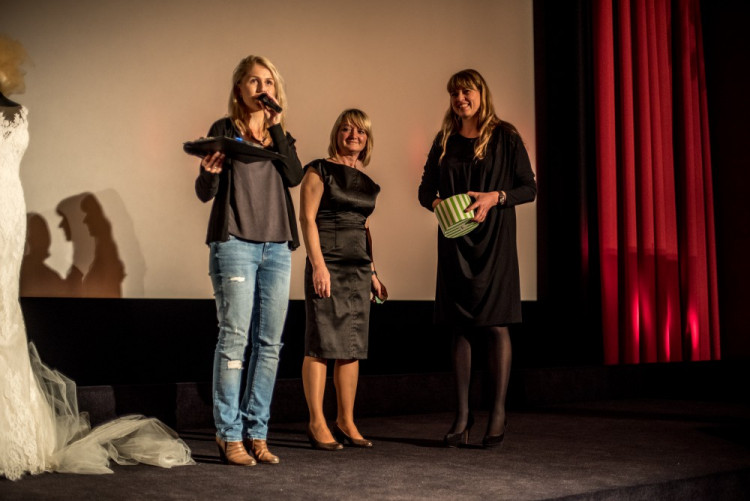 Listopadová Dámská jízda v CineStaru