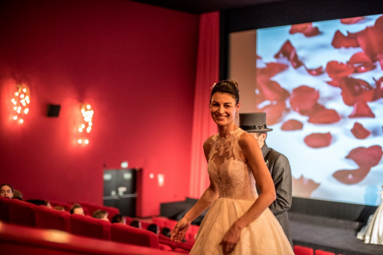 Listopadová Dámská jízda v CineStaru