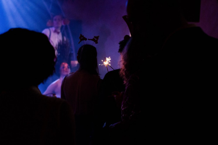 FOTOGALERIE: V Jazz Tibet Clubu se o víkendu točil videoklip k vánoční písni Zázraky přání