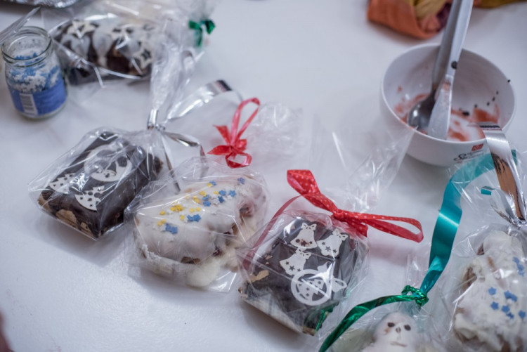 Děti z Arpidy napekly perníčky pro papeže