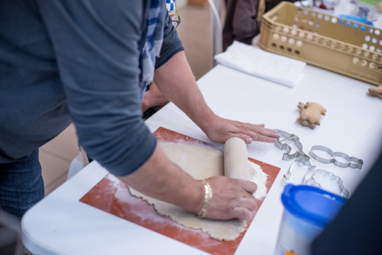 Děti z Arpidy napekly perníčky pro papeže