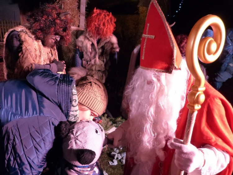 Rozsvícení vánočního stromečku v Cejli na Jihlavsku