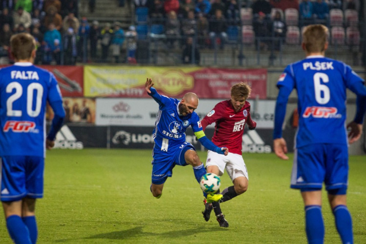 FOTO: Lavička Sparty měla větší hodnotu než celý tým Sigmy. I přesto je Hanáci dokázali porazit