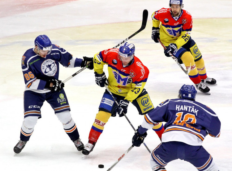 Lukáš Květoň se snaží prosadit přes Helta a Hantáka