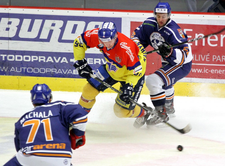 Kachyňa obehrává Pilaře