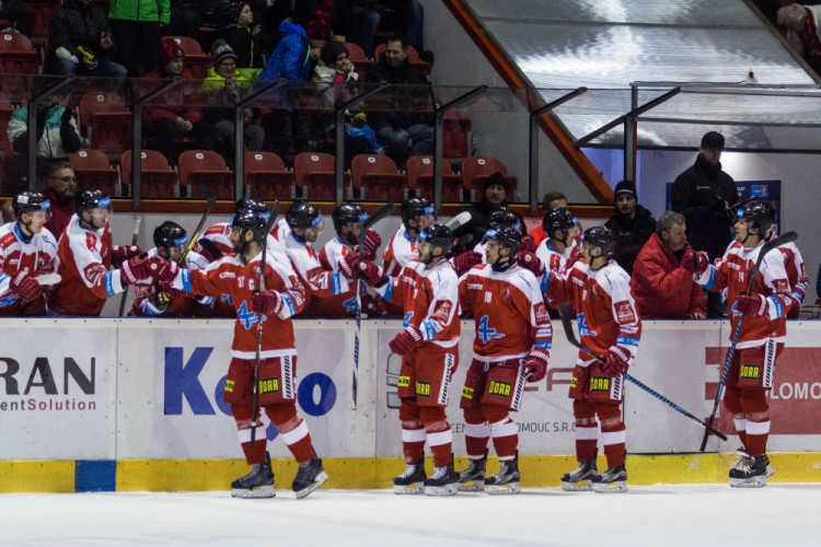 FOTOGALERIE: Kohouti přehráli doma tygry z Liberce 4:1, krásnými góly se zaskvěli Laš a Burian