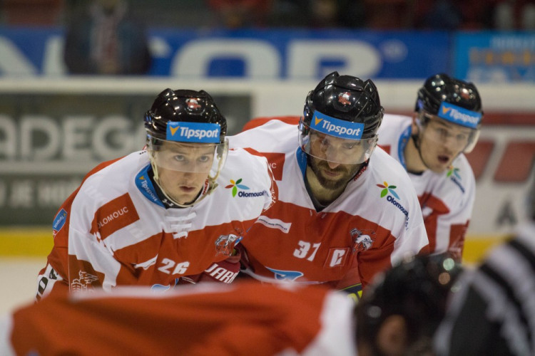 FOTOGALERIE: Kohouti přehráli doma tygry z Liberce 4:1, krásnými góly se zaskvěli Laš a Burian