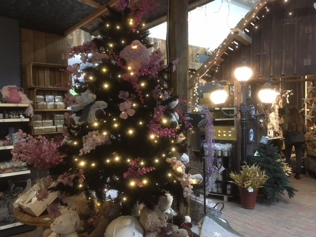 Ručně vyráběné ozdoby ze Zahradnického centra Ferenčík