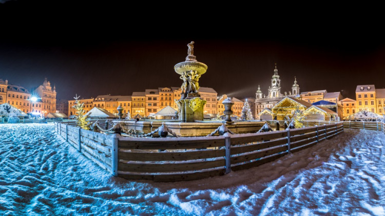 Noční České Budějovice pod sněhem 2017
