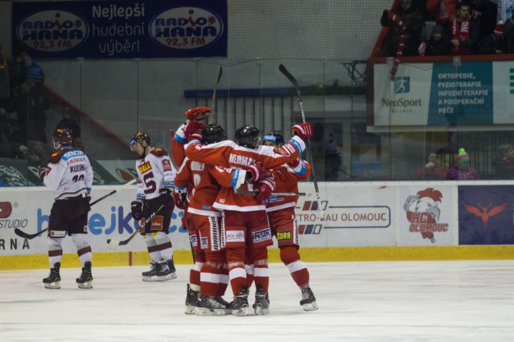 FOTO: Mora v posledním zápasu tohoto roku padla se Spartou, dostala pětigólový nášup