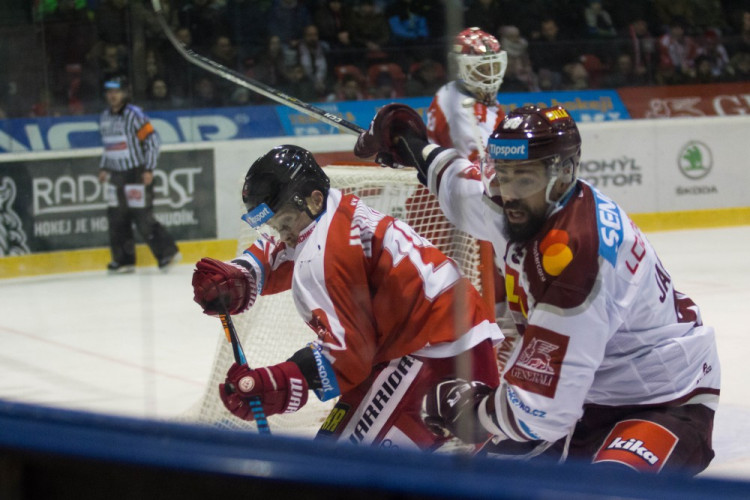 FOTO: Mora v posledním zápasu tohoto roku padla se Spartou, dostala pětigólový nášup
