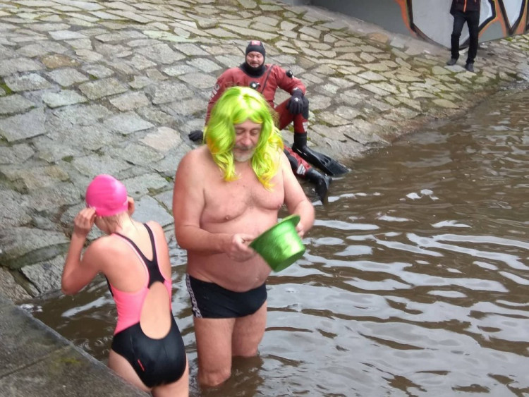Novoroční koupání v Jihlavě 2018