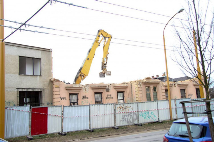 Demolice kasáren v Jihlavě, 4. ledna 2018